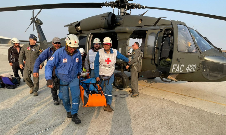Esfuerzos articulados entre organizaciones de socorro permitieron el rescate de parapentistas accidentados en la Sierra Nevada de Santa Marta