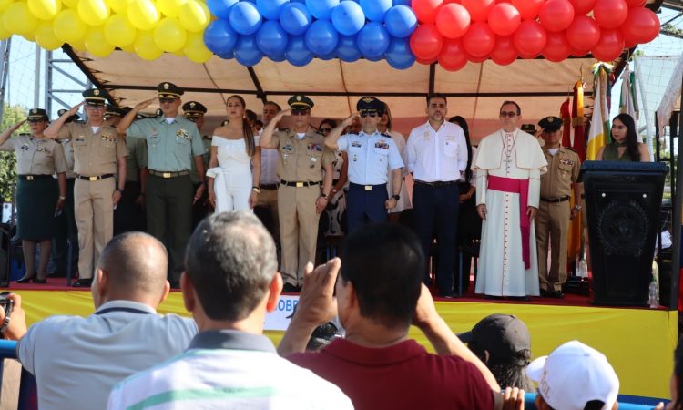 Autoridades de los departamentos del Huila, Tolima y Cundinamarca conmemoraron 214 años de independencia
