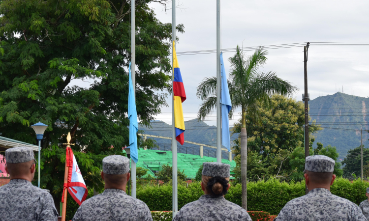 Yopal rinde homenaje a los héroes y sus familias en emotiva ceremonia militar