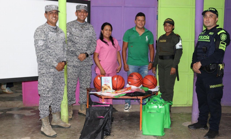 kits escolares fueron entregados a la Institución Educativa Pachamama en Popayán