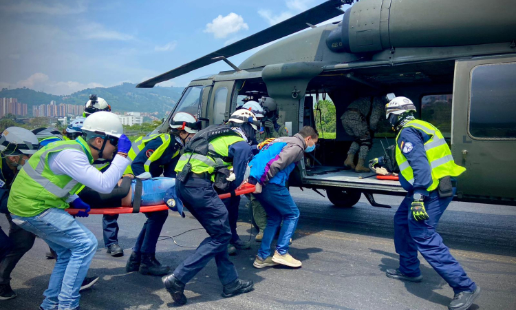 Exitoso simulacro de accidente aéreo en aeropuerto de Medellín