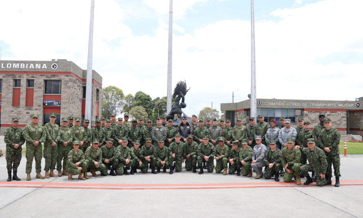 Visita Estratégica: Nuevos Asesores de Comando conocieron capacidades del Comando Aéreo de Transporte Militar