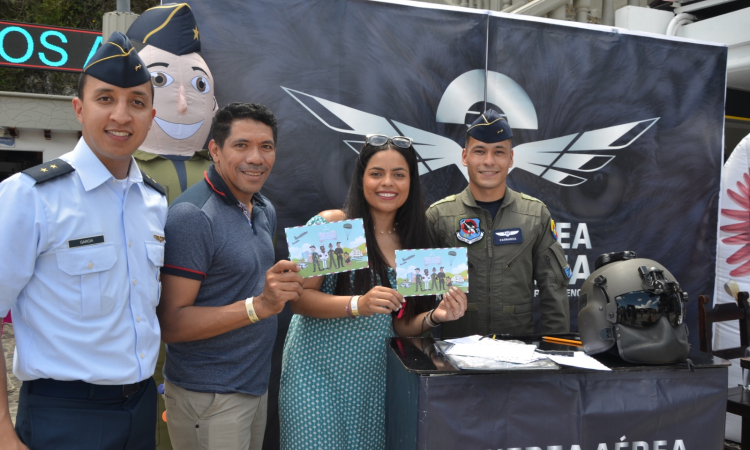 La Fuerza Aérea Colombiana más cerca de las regiones