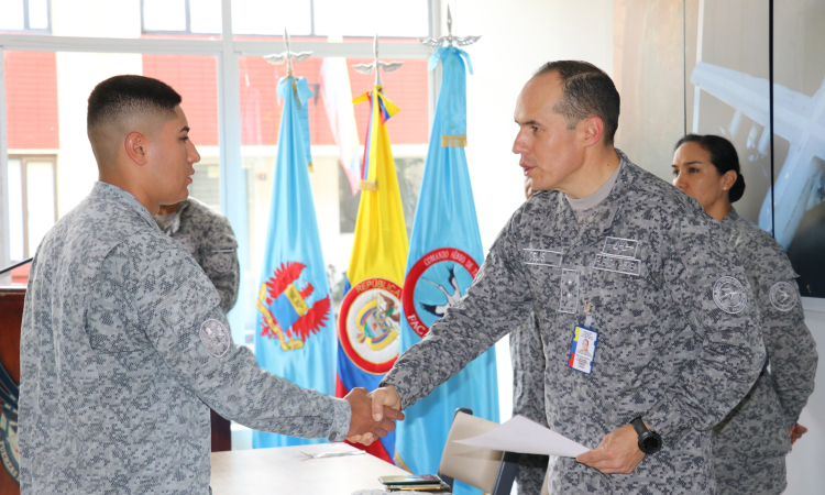 Con gratitud y orgullo jóvenes soldados fueron despedidos del CATAM