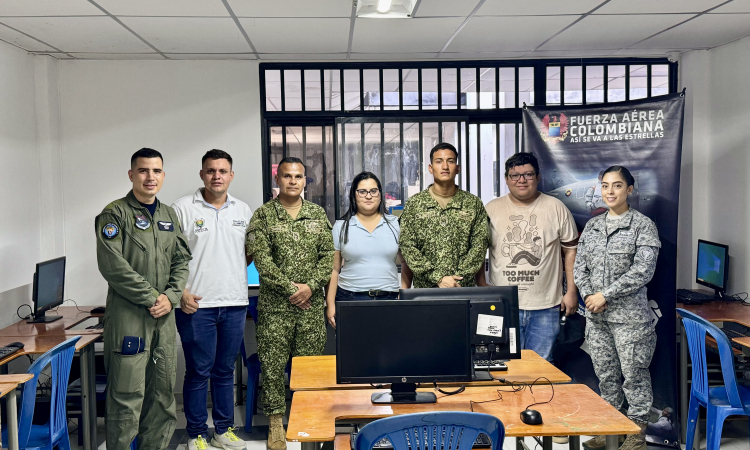 Donación de 15 computadores abre oportunidad educativa en Solano, Caquetá