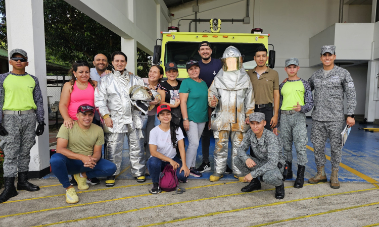 Jóvenes casanareños conocen las capacidades de la Fuerza Aérea en el oriente colombiano