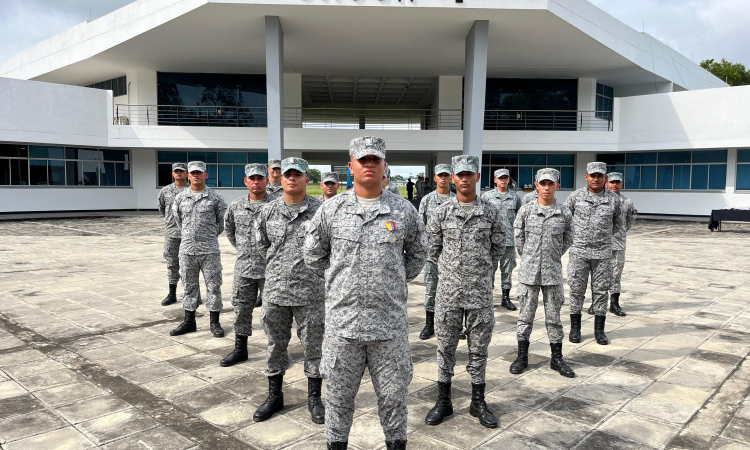 Soldados de Aviación emprenden nuevos retos, tras culminar el servicio militar