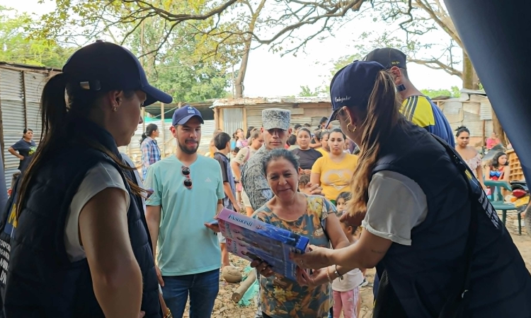 Más de 600 regalos iluminan la Navidad de niños y niñas en Casanare