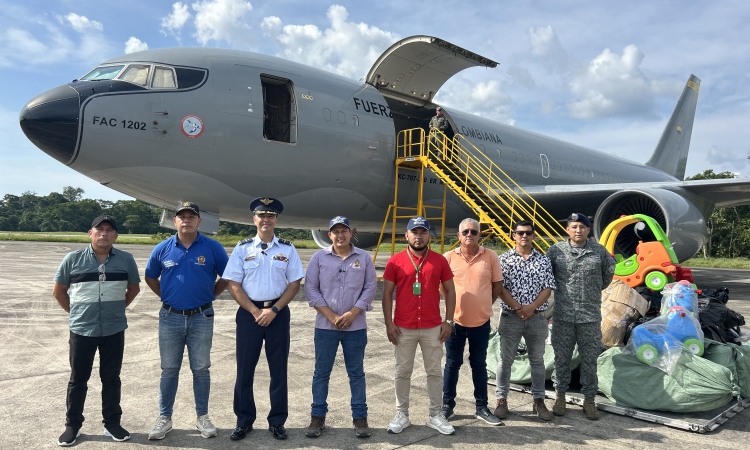 Más de 25 toneladas de donaciones fueron transportados al Amazonas 