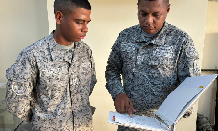 Soldados Profesionales apoyan misión de la Fuerza Aeroespacial en el Caribe