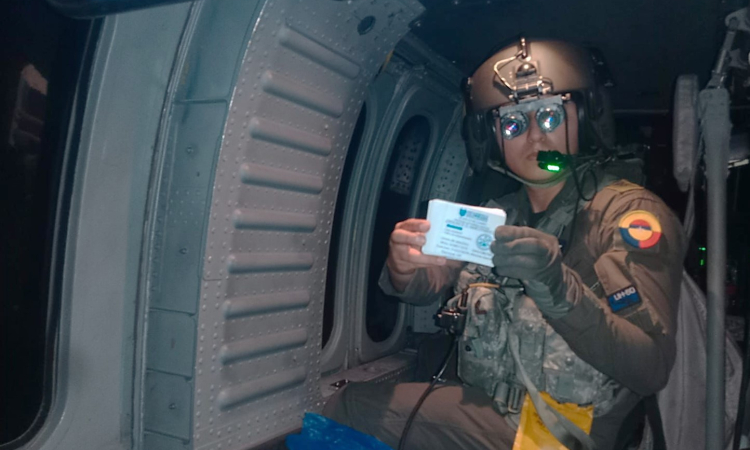 Desde el aire se promueve dejar las armas