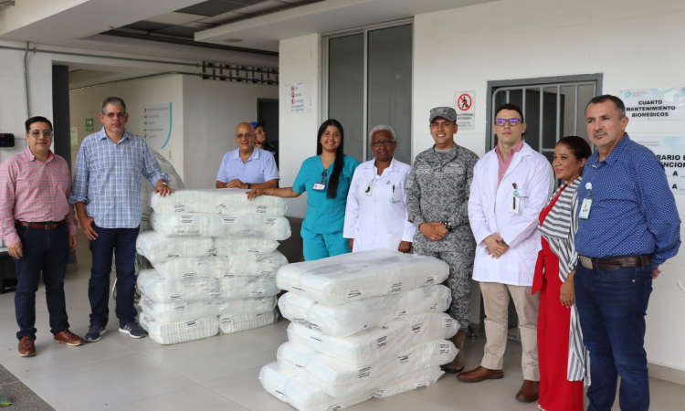 Pacientes de hospital psiquiátrico reciben insumos para una mejor atención