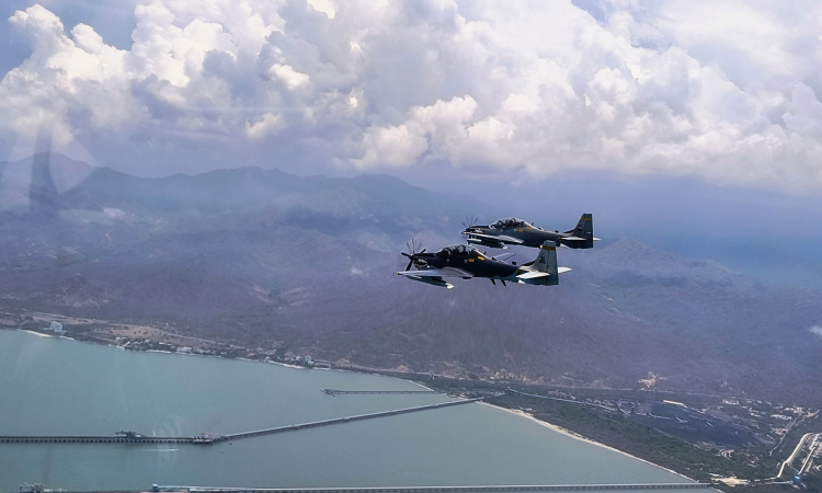 Aeronaves de la Fuerza Aeroespacial vigilan vías del Caribe durante Semana Santa