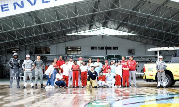 Compromiso y vocación “Así se va a las estrellas” en el  Grupo Aéreo del Caribe