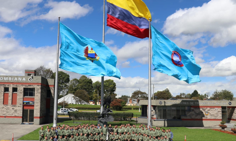 Alumnos de la Escuela de Guerra de México conocieron capacidades de la FAC
