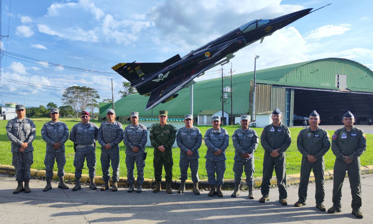 Visita estratégica refuerza proyección de los suboficiales, pilares de la seguridad nacional