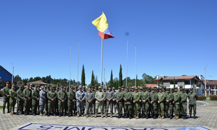 Oficiales superiores de las FF.MM conocieron las capacidades de la FAC