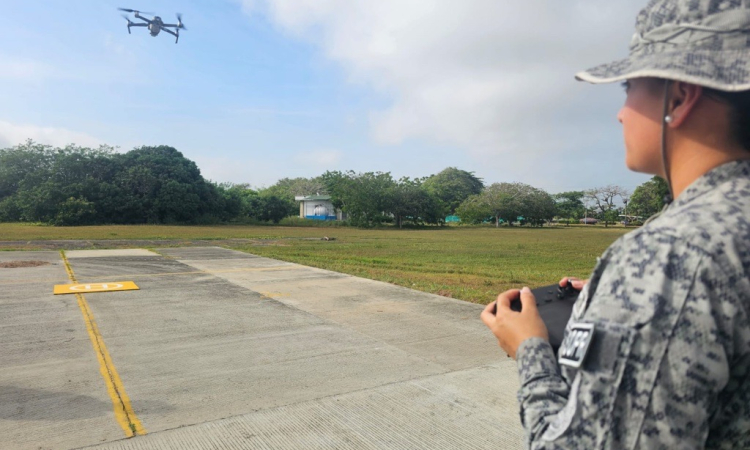 Capacitación en tecnología de aeronaves no tripuladas