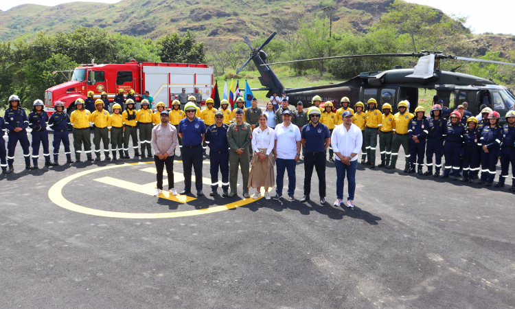 Cali inaugura la primera Helibase contra incendios forestales en Colombia
