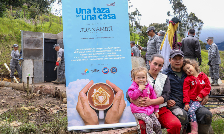 Construyendo esperanza: un nuevo hogar para la familia Hernández