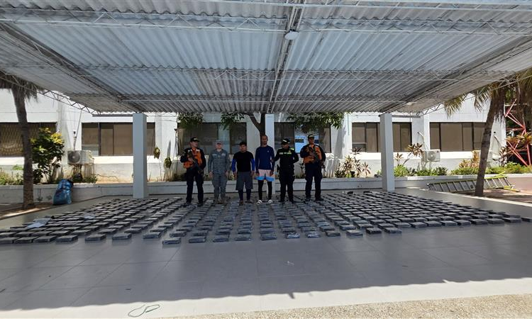 Incautados 522 kilogramos de cocaína aguas cercanas a Puerto Bolívar