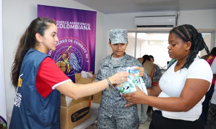 Apoyo alimentario fue entregado a familias de dos municipios vallecaucanos