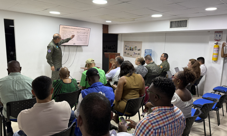 Socialización de proyecto para mejorar conectividad aérea en el archipiélago