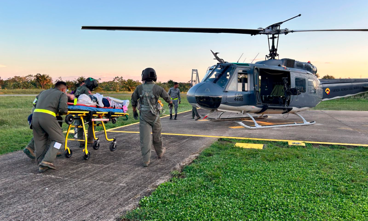 Traslado aeromédico oportuno preservó la vida de joven en Caquetá
