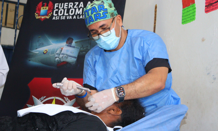 Cinco toneladas de ayudas y atención médica gratuita llegaron a Imbilí