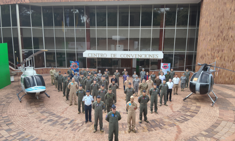 VIII Congreso internacional impulsa la transición del entrenamiento al vuelo por competencias