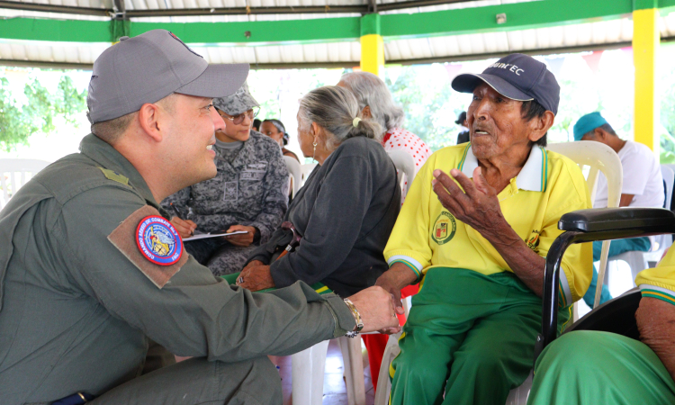 Entrega de insumos fortalece el apoyo a población vulnerable en Candelaria