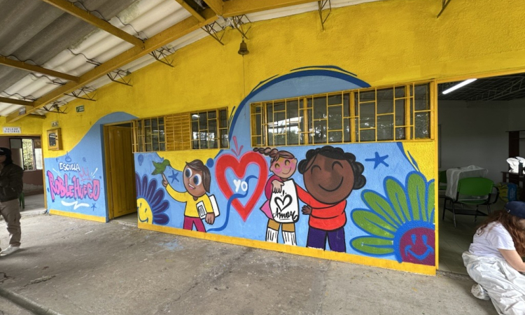 Alianzas solidarias embellecen Escuela Rural en Bojacá con el Plan Corazón Amigo