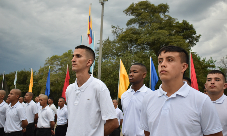 Jóvenes colombianos forjan su futuro como Soldados Profesionales de la Fuerza Aeroespacial