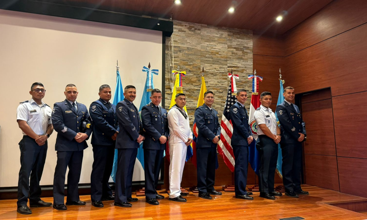 El Comando Aéreo de Mantenimiento lidera capacitación internacional del programa USCAP PT6
