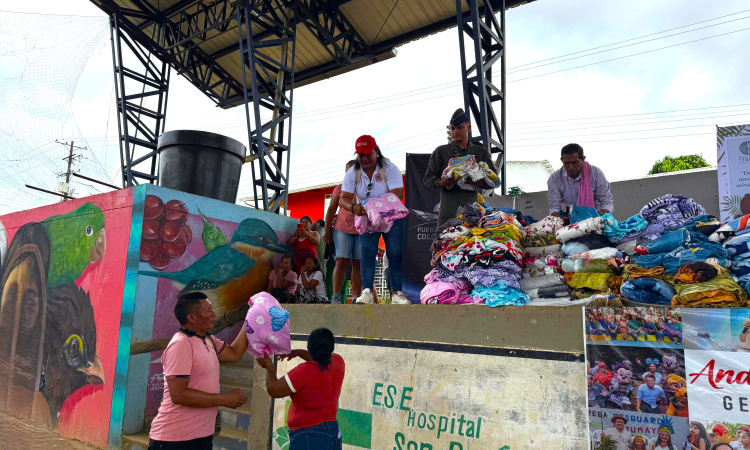 Unión de esfuerzos, lleva abrigo y bienestar a La Pedrera, Amazonas  Unión de esfuerzos, lleva abrigo y bienestar a La Pedrera, Amazonas