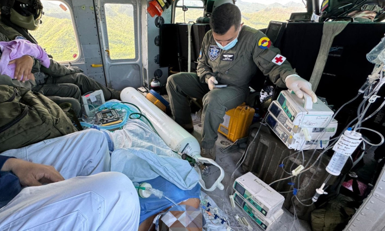 Evacuación aeromédica permitió traslado de menor con complicaciones médicas en La Guajira