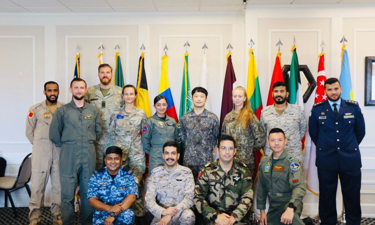 Suboficial colombiana participó en programa internacional de defensa con países aliados