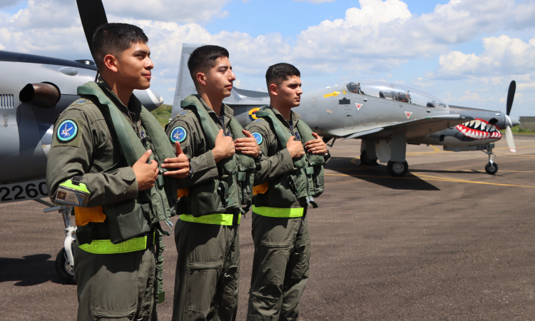 Seis Alféreces cumplirán la loable misión de salvar vidas