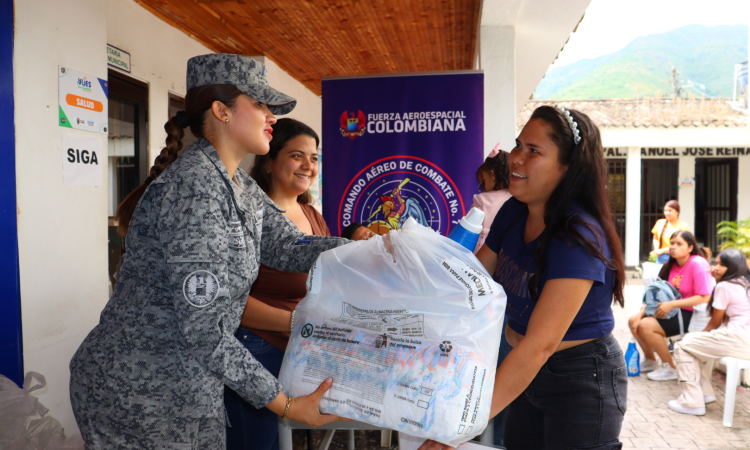 Ciudadanos vulnerables de Vijes recibieron apoyo humanitario