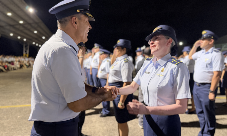 Profesionales Oficiales de la Reserva conmemoraron 46 años de servicio al país