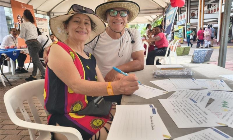 Comunidad sanandresana abraza  sus héroes con el "Correo de la Gratitud"