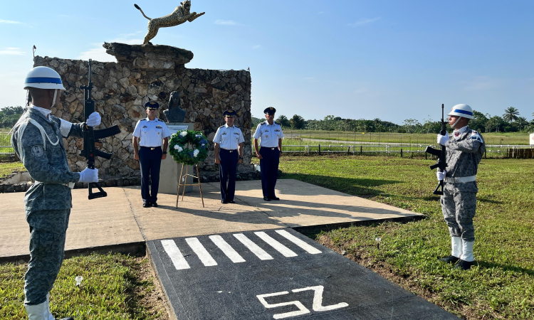 Desde la Amazonía se conmemoró 106 años de soberanía y servicio aéreo