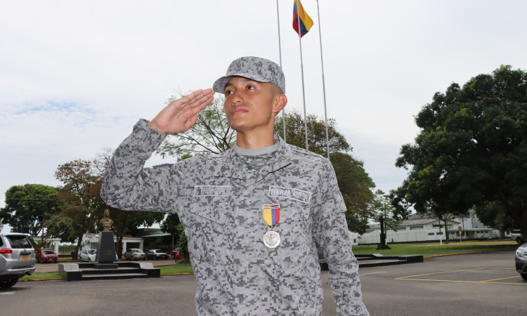 “He tenido el honor de portar con orgullo el uniforme” Soldado Humo