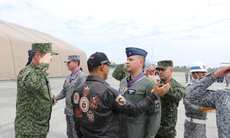 Comando General Fuerzas Militares realiza reconocimiento al compromiso de personal de CATAM