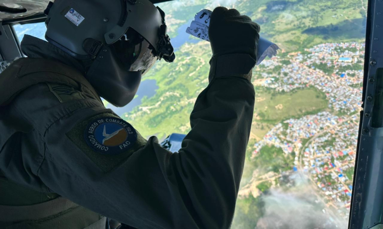 Desde el aire se invita a ciudadanos a denunciar actos delictivos en Bolívar 