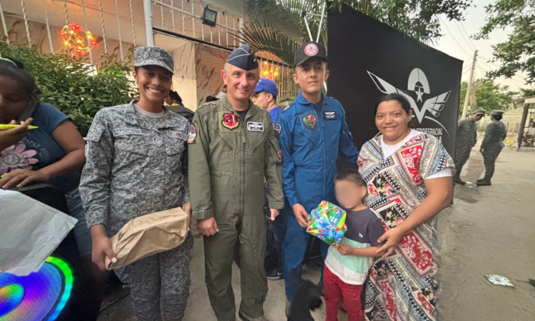 Alegría y esperanza llega a Malambo con entrega de regalos navideños