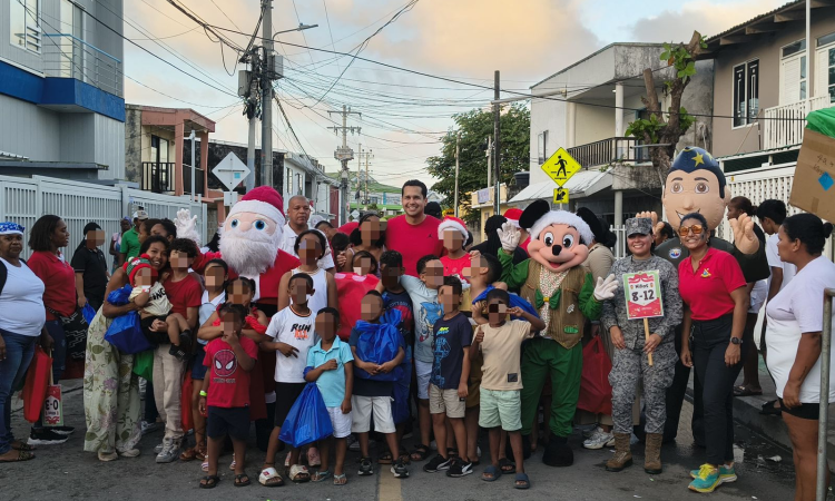 Operación Gratitud ilumina la navidad de niños del Archipiélago