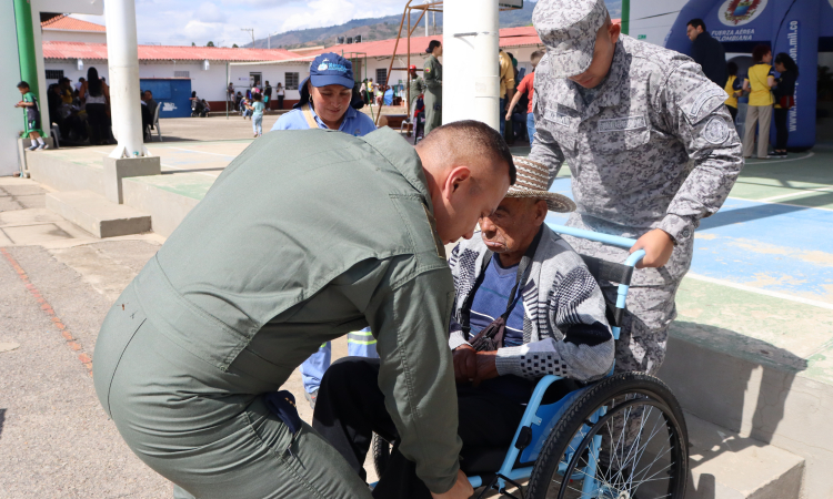 Acciones solidarias contribuyen al bienestar de personas con discapacidad en Sutamarchán, Boyacá 