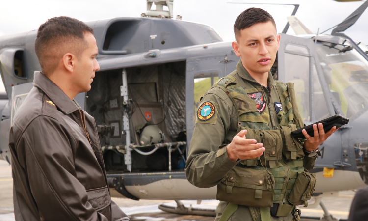 Patrullajes aéreos refuerzan seguridad  de viajeros que retornan a Bogotá