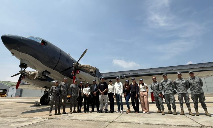Comando Aéreo de Mantenimiento fortalece lazos estratégicos con aliados institucionales